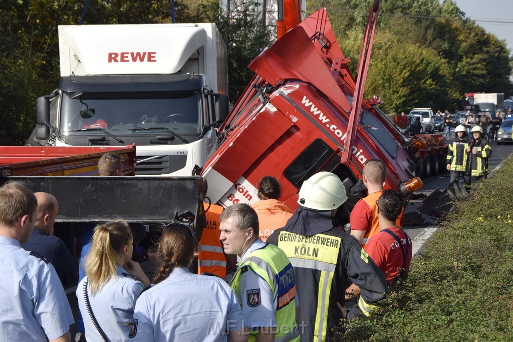 Schwerer VU PKlemm A 57 Rich Innenstadt Hoehe Koeln Chorweiler P106.JPG - Miklos Laubert